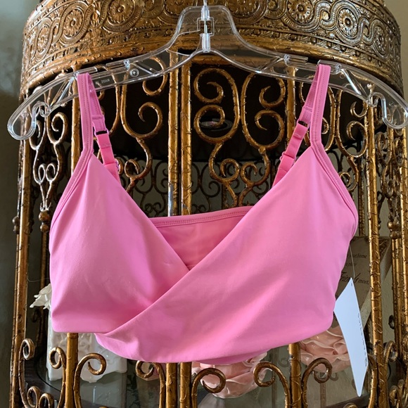 Fabletics Tammy Sports Bra - Picture 2 of 3